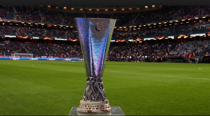 Chiếc cúp vô địch Europa League