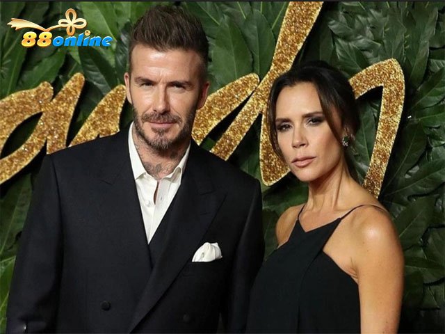 Cuộc gặp gỡ định mệnh giữa David Beckham và Victoria  lần đầu năm 1997