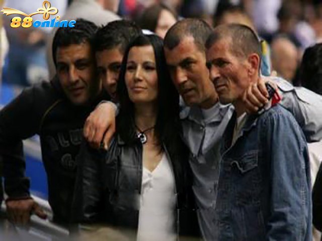 5 anh em nhà Zidane  vô cùng thân thiết với nhau 