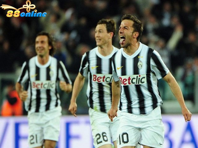 CLB Juventus đã lên tiếng xác nhận về việc mùa giải 2011 – 2012 sẽ là mùa giải thi đấu cuối cùng của Alessandro Del Piero 