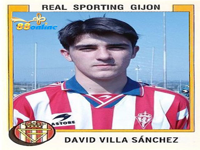 David Villa những ngày đầu sự nghiệp bóng đá ở clb Sporting de Gijón