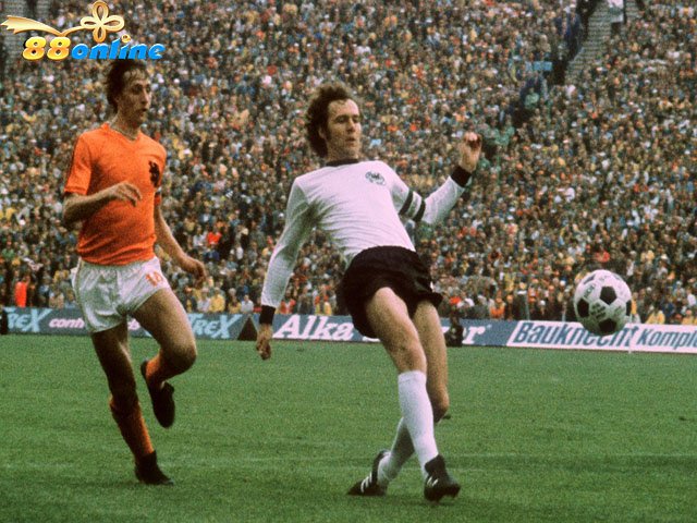 World Cup 1974 Beckenbauer với cương vị đội trưởng anh đã dẫn dắt đội bóng giành được chiến thắng tỷ số 2-1 trước đội bóng Hà Lan