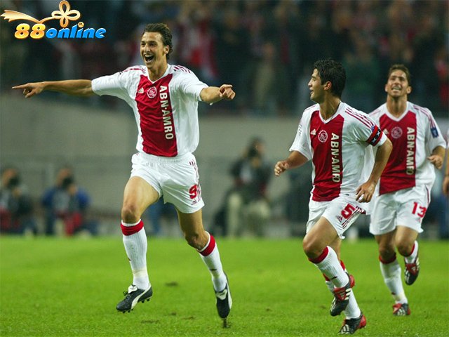 Sau mùa giải cúp C1 danh tiếng của Zlatan Ibrahimović được nhiều người biết đến 